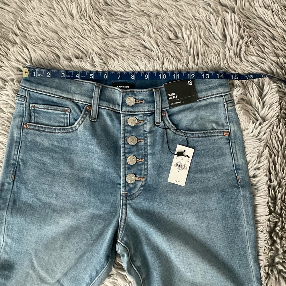Express Skinny Midrise Jeans - Picture 4 of 5